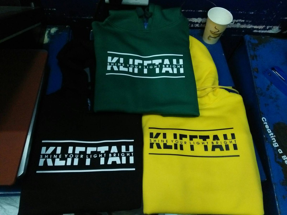 SKYLARXCREATION's tweet image. Kubamba Radio Djs
@djkliftah 
Shine your light bright.
#254kenya 
#madeinkenya #DjLife
#nairobian