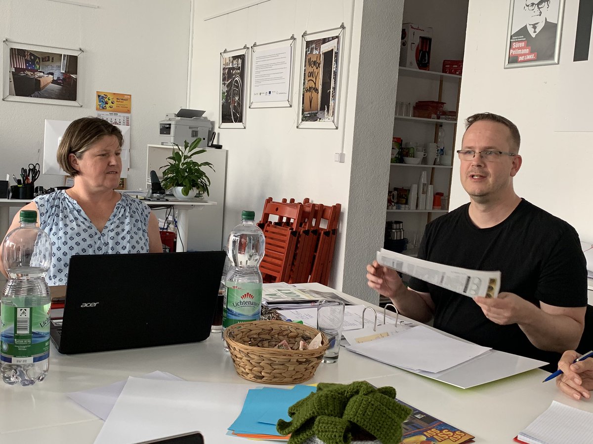OliG_LE's tweet photo. Jetzt geht die Planung für die #ltwsn19 mit @deuteronymusgm1 los! Wir sind bis in die #Haarspitze motiviert, damit #Leipzig rot wird! #wahlkreis32 #leipzigwirdrot #Landtagswahl #Sachsen https://t.co/SBC2GNmfuT