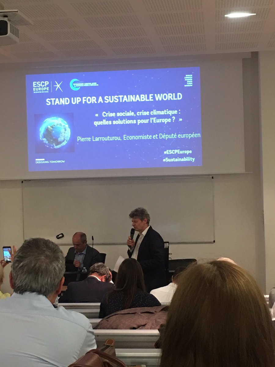 MarieHLiardESCP's tweet photo. Conférence « Crise sociale, crise climatique : quelles solutions pour l’Europe ? » par Pierre Larrouturou @ESCPeurope #ESCPEurope #Sustainability https://t.co/kiHt7cOySE