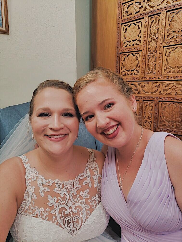 FaithJaquess's tweet photo. Can’t believe my sister is married! I love you @LexusHeld https://t.co/4Q7SyT2pee