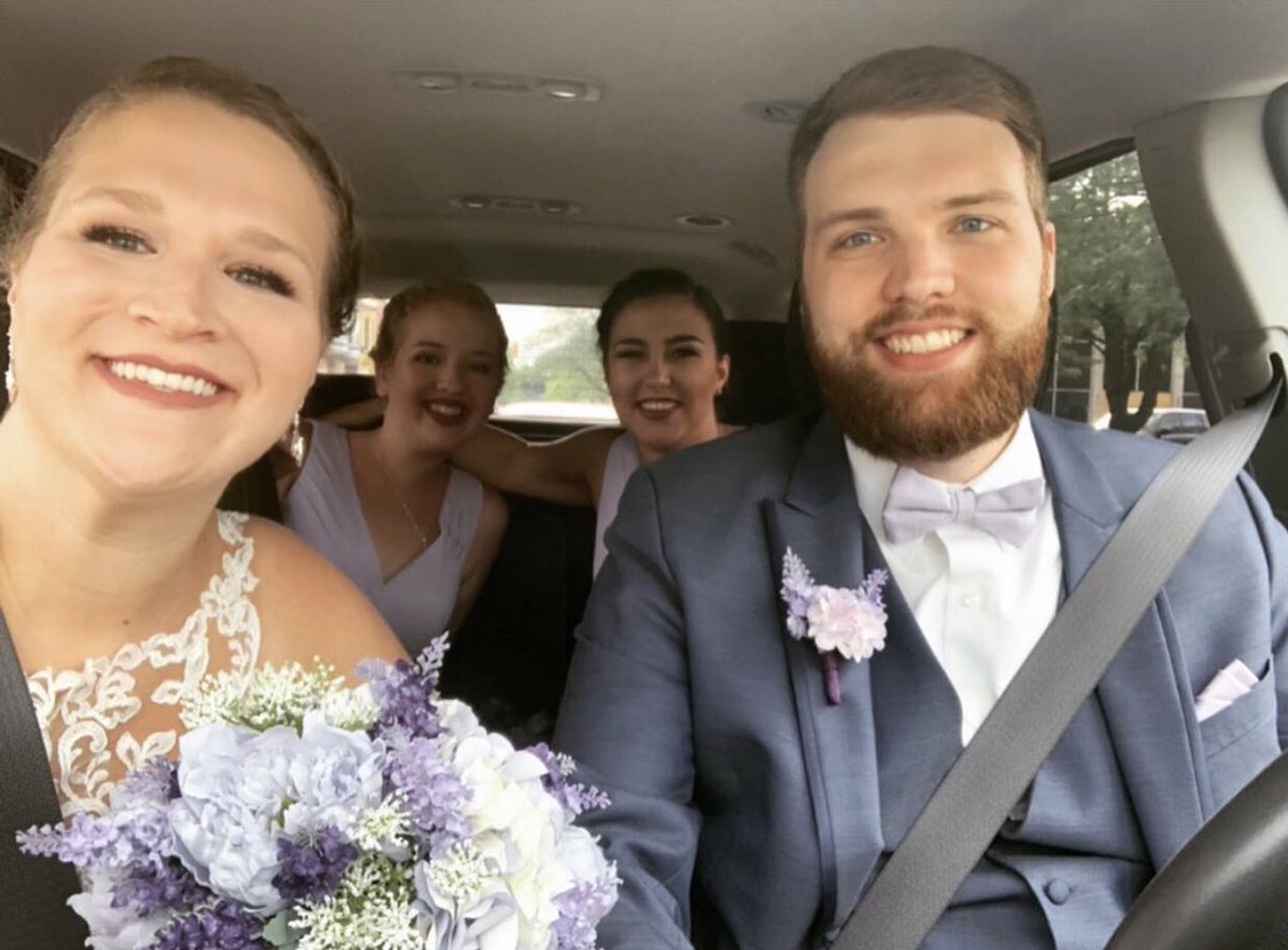FaithJaquess's tweet photo. Can’t believe my sister is married! I love you @LexusHeld https://t.co/4Q7SyT2pee