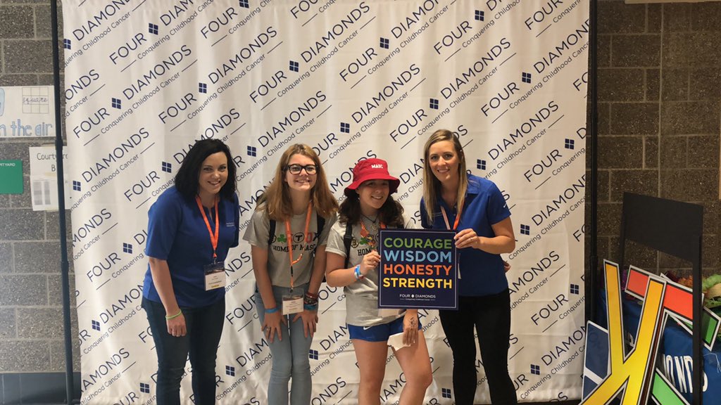 b_farmer12's tweet photo. #NatStuCo19 the 4 diamonds! https://t.co/EEChy0fQrP