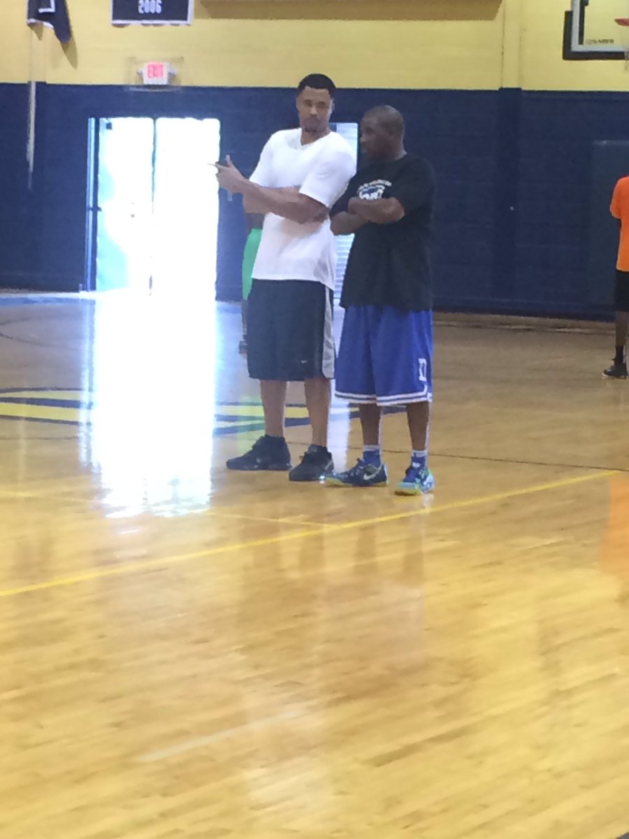 Cwright912's tweet image. Miss you bro!!! This shit is hitting way too hard... 💔😢 Trust, I will do my part 💯💯 #LLCP #FOE