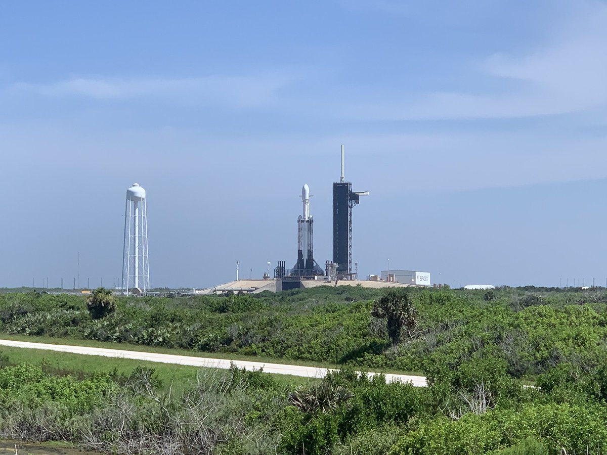 Rys_star's tweet image. 近すぎワロタwww
#kennedyspacecenter #falconheavy #falconheavylaunch #stp2 #lc39a #spacex
