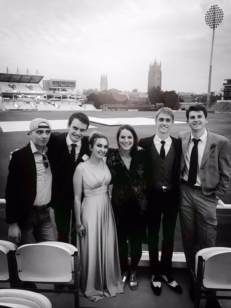 huishdrama's tweet photo. 7 whole years teaching this lot Drama (my entire teaching career). I couldn’t have asked for a more wonderful group of young people to have worked alongside. So many Drama memories made. The future is very bright for all of you. You’ll be missed! #TeamDrama #HuishYr13Leavers 🌟🍾 https://t.co/bAO28qHr44