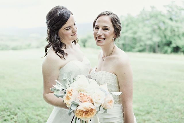 Find someone who looks at you like maybe you are magic. bit.ly/2IGLavR