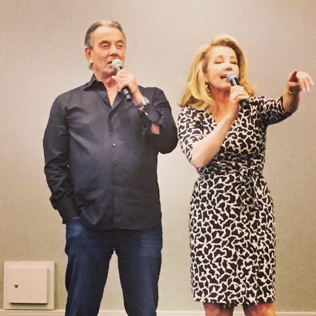 narf83's tweet photo. #YRfanEvent #YRFanEvent2019
Ladies and gentlemen, Nikki and Victor Newman 🙌 https://t.co/NGq4YWYpvg