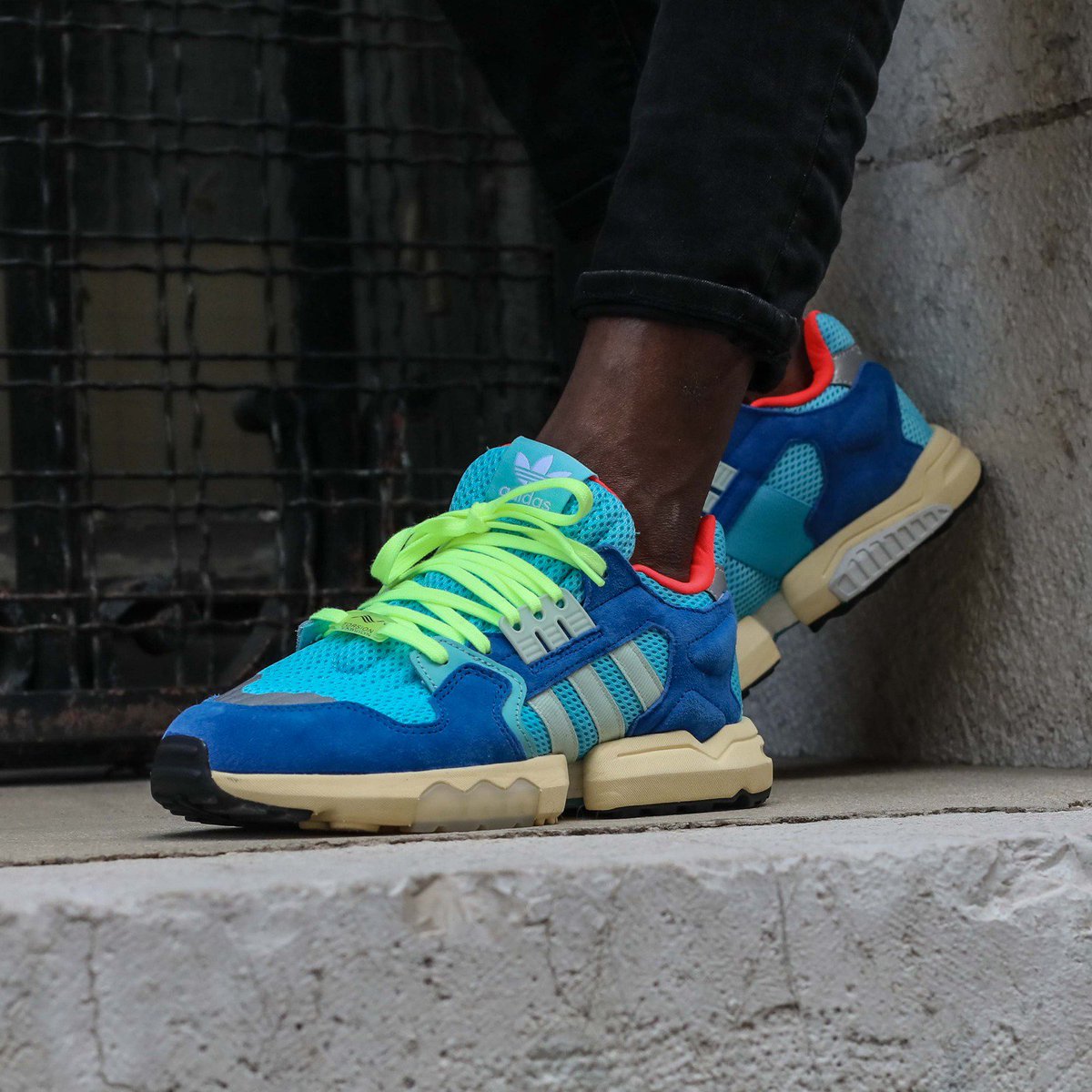 adidas zx torsion cyan