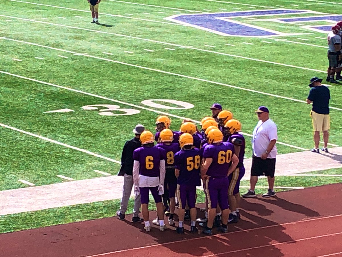 Priddyboysmom's tweet photo. Looking good Chiefs!!! #gorivergo #crchieftains #columbiariverchieftains #columbiariverfootball https://t.co/0BlkB8n7hk