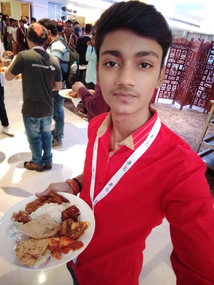 sahilkumarska's tweet photo. #google party #WMConf2019 #sahilkumarskb #skbtutorials https://t.co/pQSnvTEB17