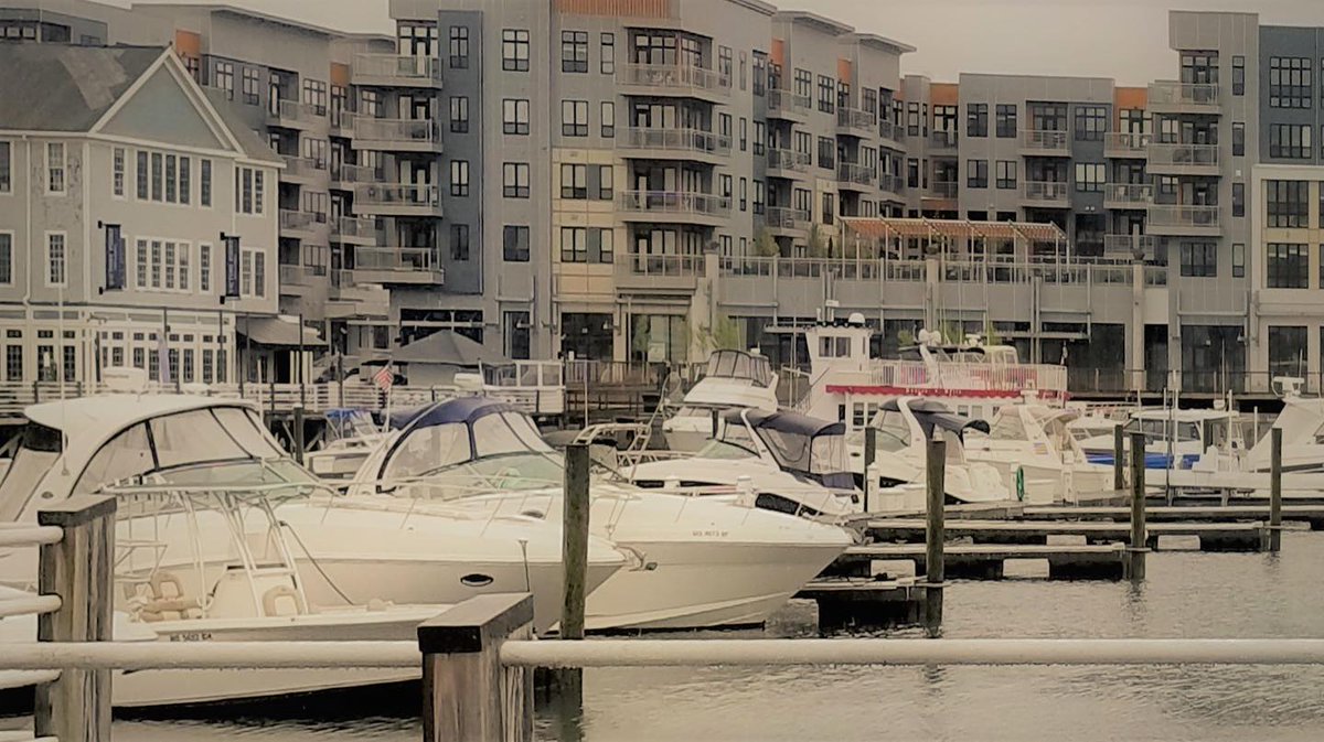 Meriel Marina Bay, Quincy <a href="/MerielMarinaBay/">Meriel Marina Bay</a>