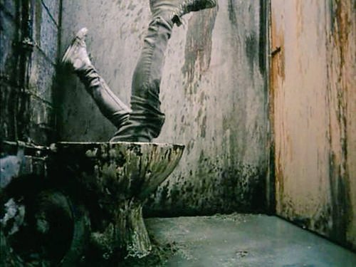 Carolina Jimenez G En La Secuencia Del Retrete En Trainspotting El Atrezo De La Suciedad Y Esos Asuntos Se Hizo Usando Chocolate Que Por Cierto Decian Que Olia Delicioso Lo Carolina Jimenez G En La Secuencia Del Retrete En Trainspotting El Atrezo De La Suciedad Y Esos Asuntos Se Hizo Usando Chocolate Que Por Cierto Decian Que Olia Delicioso Lo