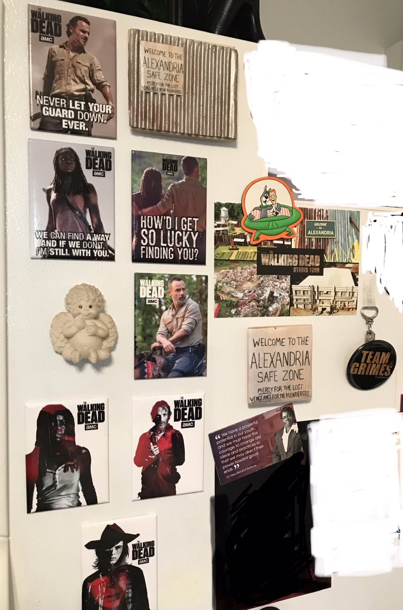 The view whenever I go to my refrigerator!!🤷🏽‍♀️☺️🥰😏🤩😍#SomePurchasesFromMyTripToSenoia #CouldntHelpMyself #Richonne #KingAndQueenOfTheZA #LoversAndFriends #FatherAndMother #Family #SuperCouple #Warriors #Destined #Royalty #Eternal #RichonneReunion ❤️🧟‍♂️🤴🏻👸🏾🗡🔥💪🏾🚁🐴