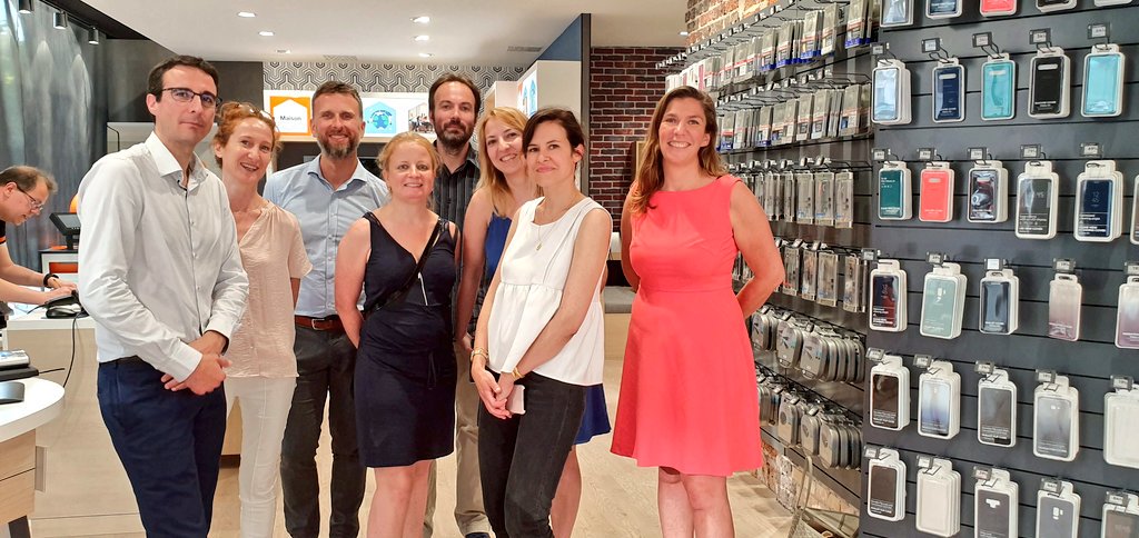 Anne-Laure Commault Tingry 🌟 (@alcommault) on Twitter photo Visite de la boutique #orange @GDT de Paris Vaugirard avec la team digitale, data et parcours client :-)
L'omnicanalité boutique et digital en marche et au service de nos clients :-)
<a href="/VDomingz/">Virginie Dominguez</a> <a href="/DenisMacchi/">macchi denis</a> <a href="/bdesaintaubin/">benoit de saintaubin</a> <a href="/FLeMounier/">Frederic Le Mounier</a> <a href="/laetitia_orsini/">Laetitia Orsini Sharps</a> <a href="/micheljumeau/">Michel Jumeau</a> Visite de la boutique #orange @GDT de Paris Vaugirard avec la team digitale, data et parcours client :-)
L'omnicanalité boutique et digital en marche et au service de nos clients :-)
<a href="/VDomingz/">Virginie Dominguez</a> <a href="/DenisMacchi/">macchi denis</a> <a href="/bdesaintaubin/">benoit de saintaubin</a> <a href="/FLeMounier/">Frederic Le Mounier</a> <a href="/laetitia_orsini/">Laetitia Orsini Sharps</a> <a href="/micheljumeau/">Michel Jumeau</a>