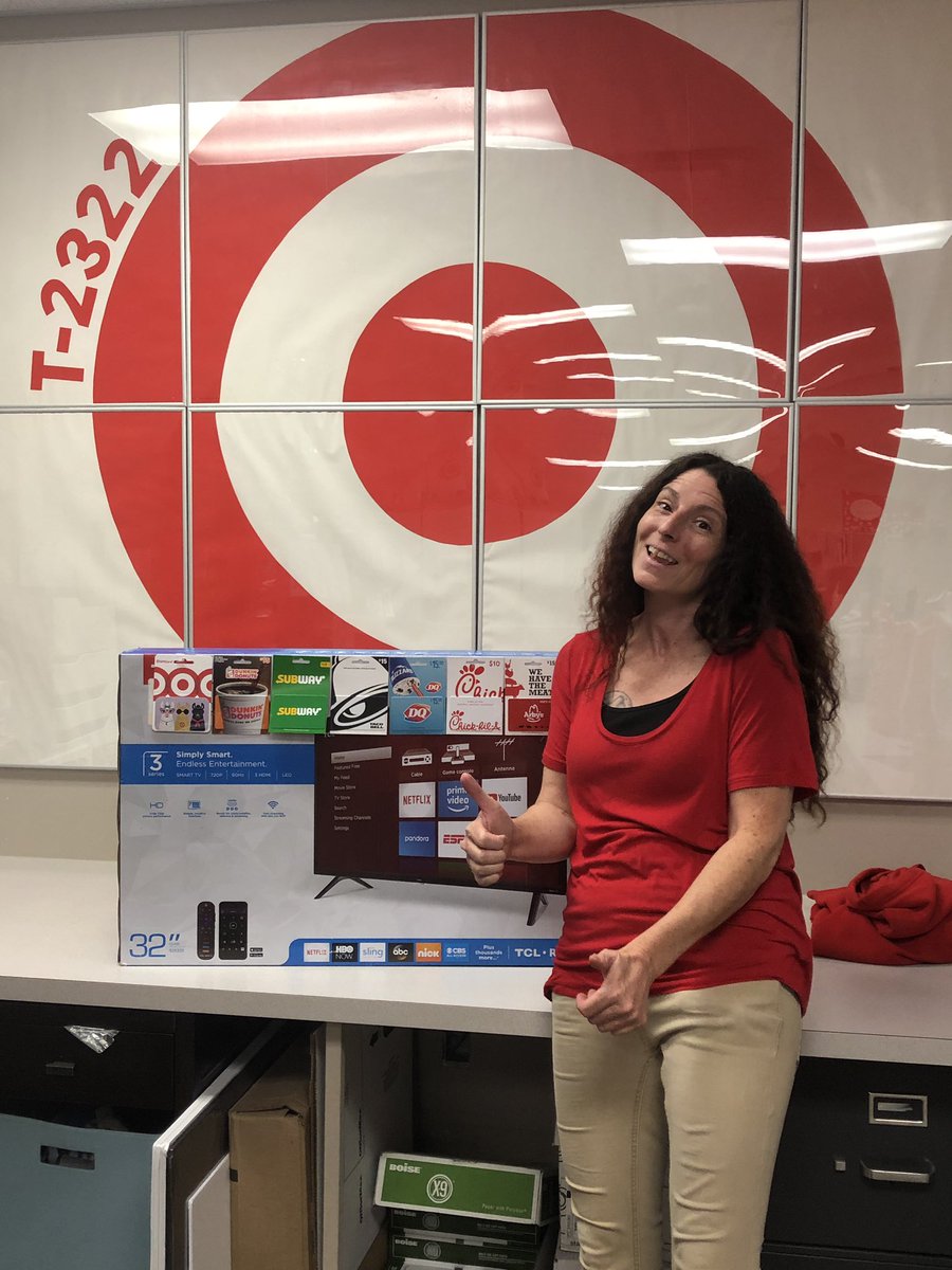 United way raffle basket winner!! Congratulations Michelle!!! #unitedway #T2322 <a href="/MaryVtotheZ/">Mary Veasey</a> <a href="/debic2322/">Debi Cole</a> <a href="/twiterlesmcnik/">Nicole Marie</a> <a href="/LASchreib/">Leigh Ann Schreiber</a>