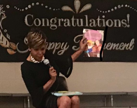 KRsKlassroom's tweet photo. Had a great time reading to students at Bartlett Elementary School this afternoon as part of their #readtobeready summer program! https://t.co/v2mA6rAkN2
