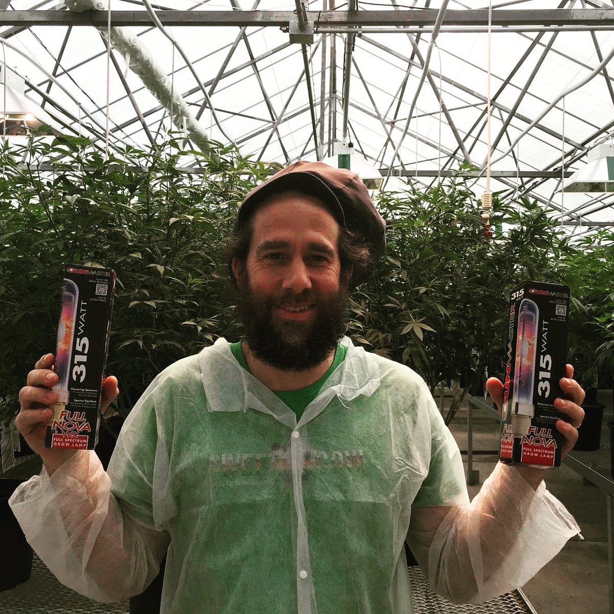 Proud to support millions of annual hemp plant production at Front Range Bioscience in CO!  Steven Lipton, Head Grower, @FrontRangeBioscience, moves to Sunmaster FULL NOVA after experiencing great results! It's all in the tailored spectrum. Thanks Steven! #FrontRangeBioscience