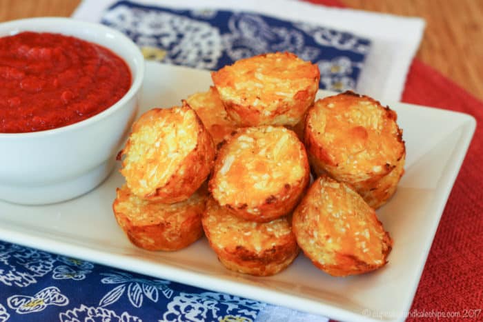 Baked Cauliflower Tots are crispy, cheesy, and totally kid-approved. We call them 'Awesome Tots'! Get all my pro tips for tot perfection and the full #recipe --> cupcakesandkalechips.com/baked-cauli-to…

#caulitots #glutenfree #kidapprovedfood #sidedish