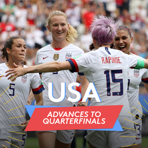 enews's tweet photo. USA 👏 USA 👏 USA 👏 #FIFAWWC https://t.co/jBOepJmOF2