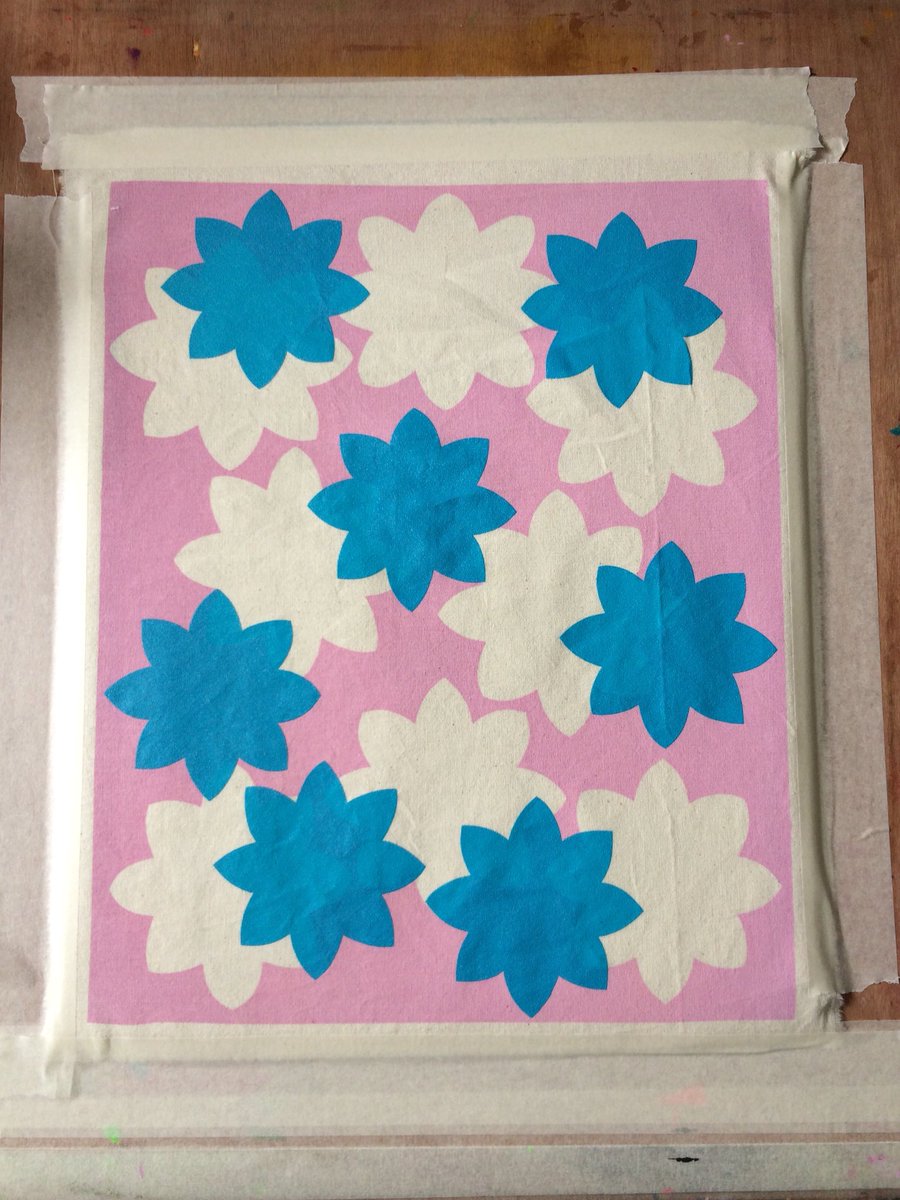 KarolineRerrie's tweet photo. Really enjoying some lofi #screenprinting at the moment. Today I’ve been #fabricprinting with handcut #paperstencils & different coloured #puffbinder. https://t.co/WhApmlEomY