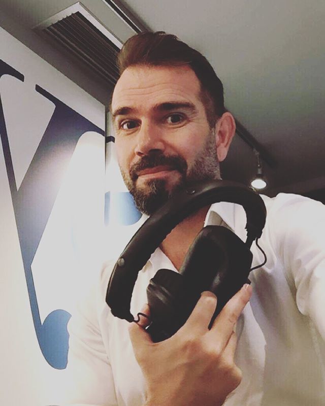 Καλή καυτή 🔥☀️εβδομάδα! 
Για ελάτε στην παρέα μας με @costislybe 🎶🤘