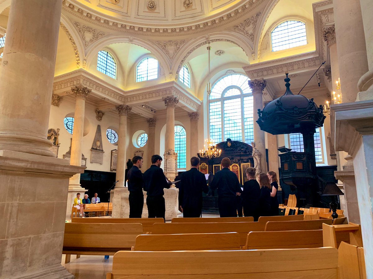 Lovely Choral Classics today @StStephenEC4N including @bednallmusic ‘Rise up, my love’ and @lizzyhumphries1 fabulous arrangement of ‘A Nightingale Sang in Berkeley Square’