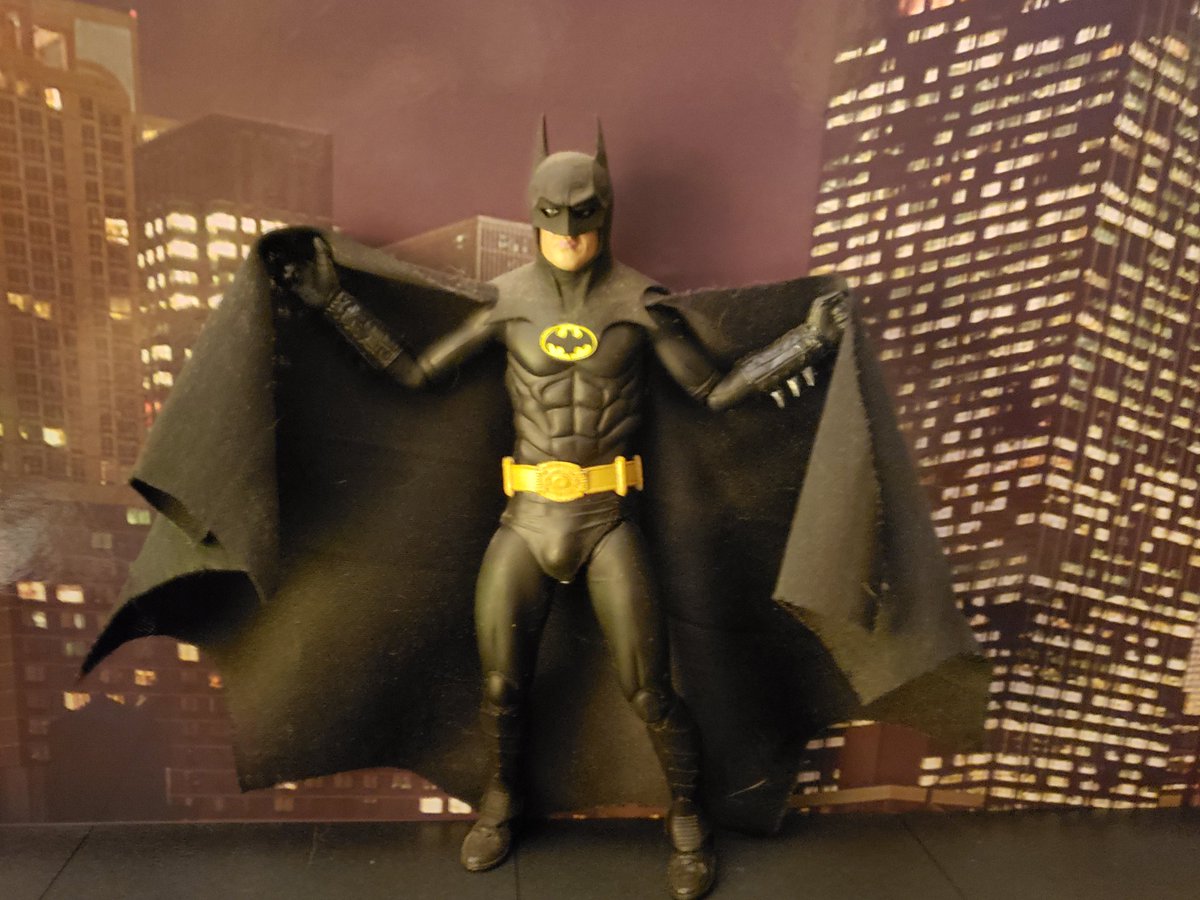 SwChamp's tweet photo. Happy 30th Anniversary to the ultimate Batman! #Batman89 @MichaelKeaton @NECA_TOYS @capecoraldwells @M3t4lB0x @SmashingPumpk17 @Freebyrd316 @1ittelWookiee @vinniep27 @markypotter316 @Superquad7 @Batmancanseeyou @60s_Batman @BatcavePodcast https://t.co/99zqhtkRTM