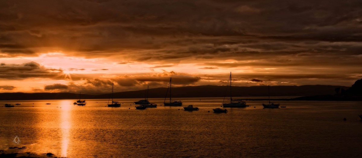 Lochranza, Isle Of Arran. #VisitScotland #isleofarran #lochranza #ScotSpirit #ScotlandIsNow #Scotland #Scottish #landscapelovers #canon #nisifilters