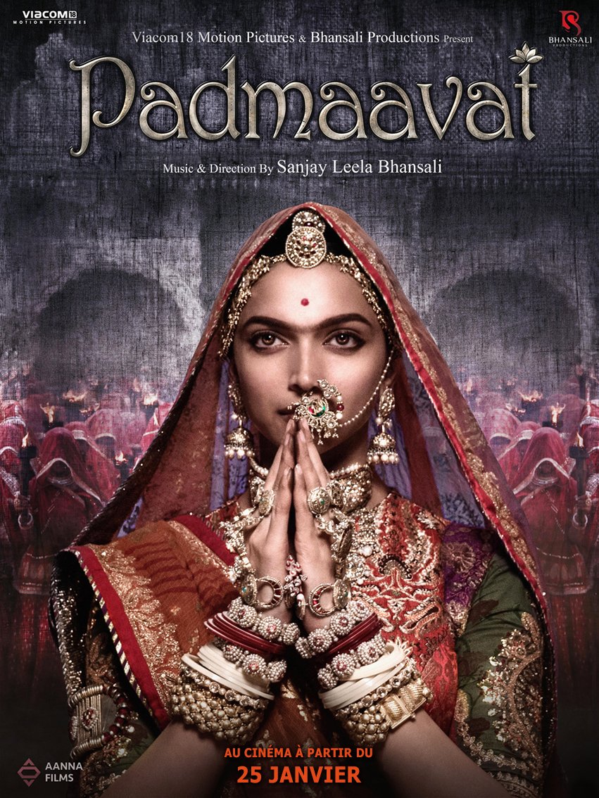 Padmaavat.Drame historique. L'obsession d'un sultan, Allaudin Khilji, pour la reine de Chittor Rani Padmaavati va conduire à une guerre avec son époux le roi Ratan Singh. Padmaavati ne reculera devant rien pour protéger son honneur.