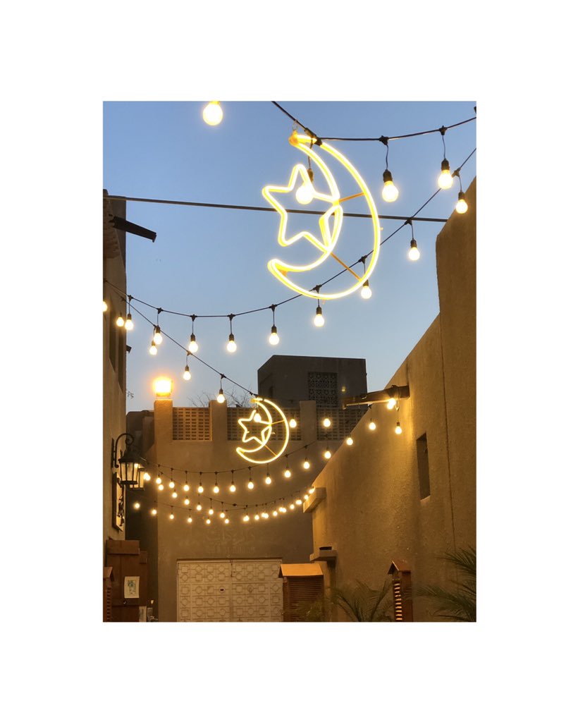 mariamaziz's tweet photo. Dubai vistas β£β’
β£
#urbanwalks #minitrips #urbanexploraration #historicaldistricts #dubai #portcities #urbanroots #uae #emirates #travelblogger #travelogue #oldcity #spicesoukdubai #alfahidihistoricalneighbourhood https://t.co/SBGmB7104u