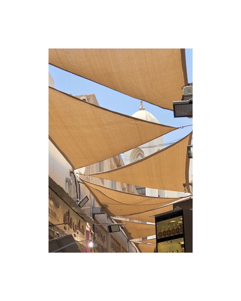 mariamaziz's tweet photo. Dubai vistas β£β’
β£
#urbanwalks #minitrips #urbanexploraration #historicaldistricts #dubai #portcities #urbanroots #uae #emirates #travelblogger #travelogue #oldcity #spicesoukdubai #alfahidihistoricalneighbourhood https://t.co/SBGmB7104u