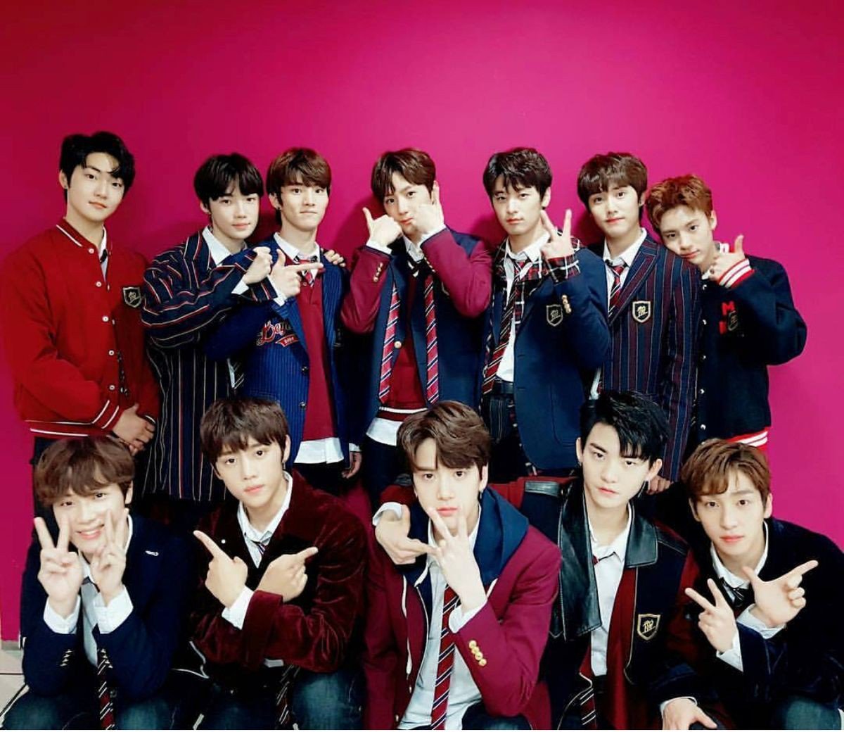 чхве чанхи the boys. The boyz сону. т и и the boyz. чхве чанхи. The boys группа хвалль.