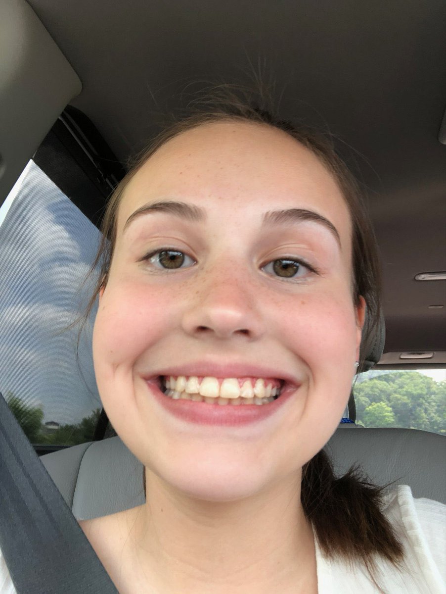 Mitchellc54's tweet photo. My sister sends me goofy pics I’m going to post them 😂 https://t.co/oP8zwDPAPV