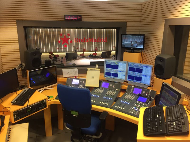 BroadcastPix's tweet photo. A public radio station in Spain recently decided to embrace the #visualradio trend by installing a new Broadcast #BPswitch integrated #videoswitcher and #VOX voice automated #videoproduction appliance. Get more details here: https://t.co/yVVXlCJ7kE. https://t.co/ntqAg99xJR