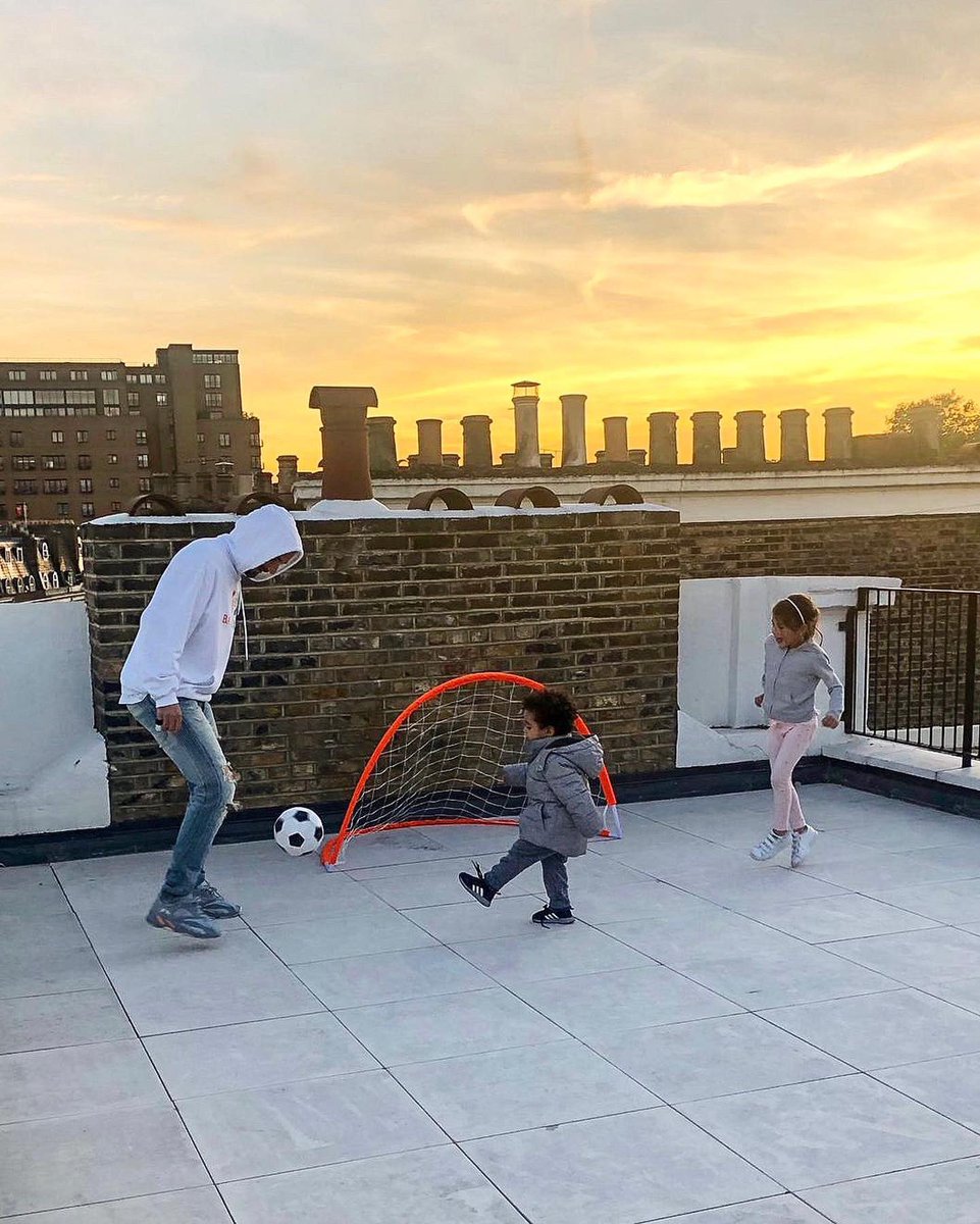 Benzema's tweet image. The most precious gift on earth ❤ #family