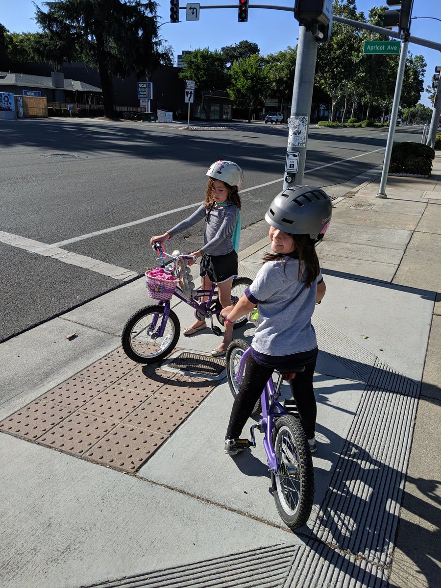 DadEbike's tweet photo. @adammayer Look at these jerks ;-) https://t.co/3tDaDH3kX6