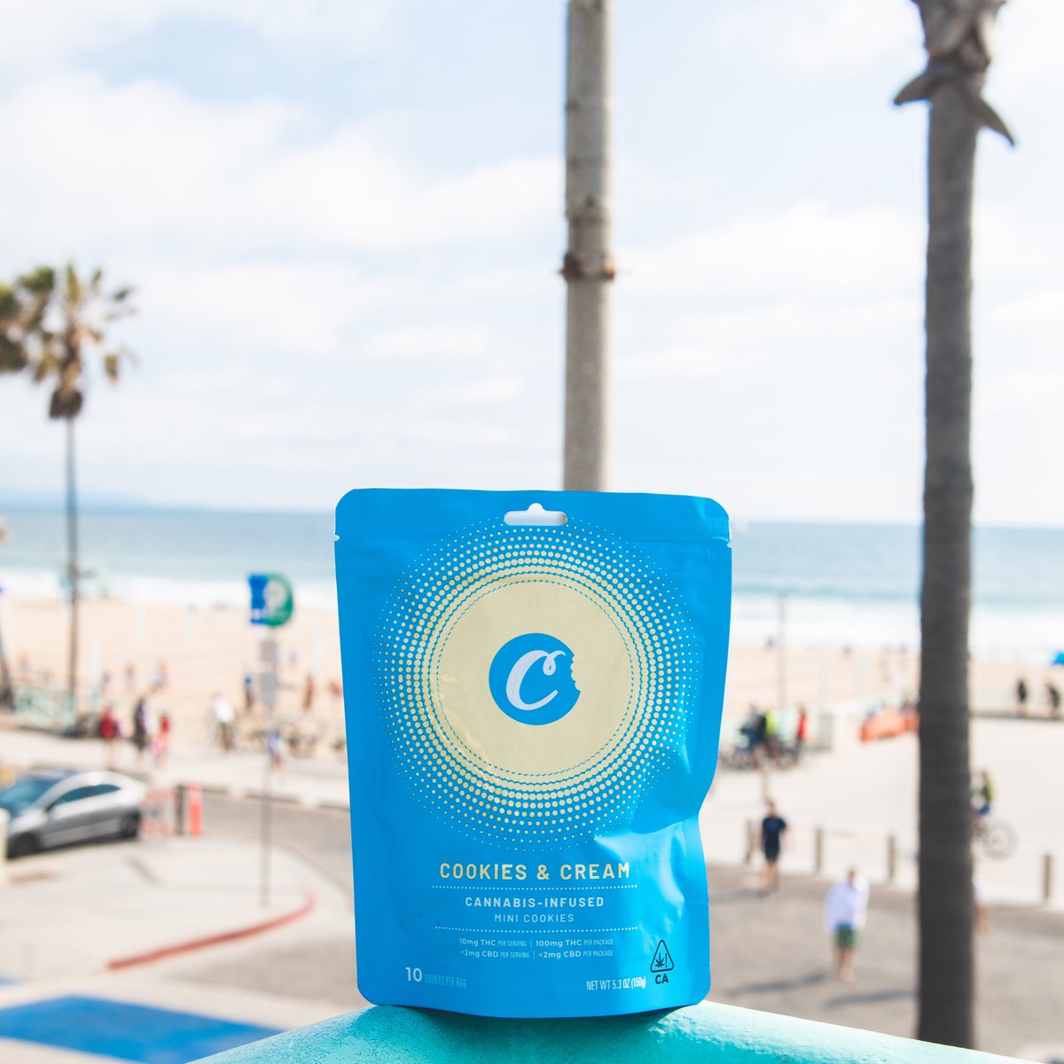 Perfect for a Beach Day 🏝 Have you tried our actual cookies under the #Cookies brand 🍪 a collaboration with <a href="/BigPetesTreats/">Big Pete's Treats</a> 💨