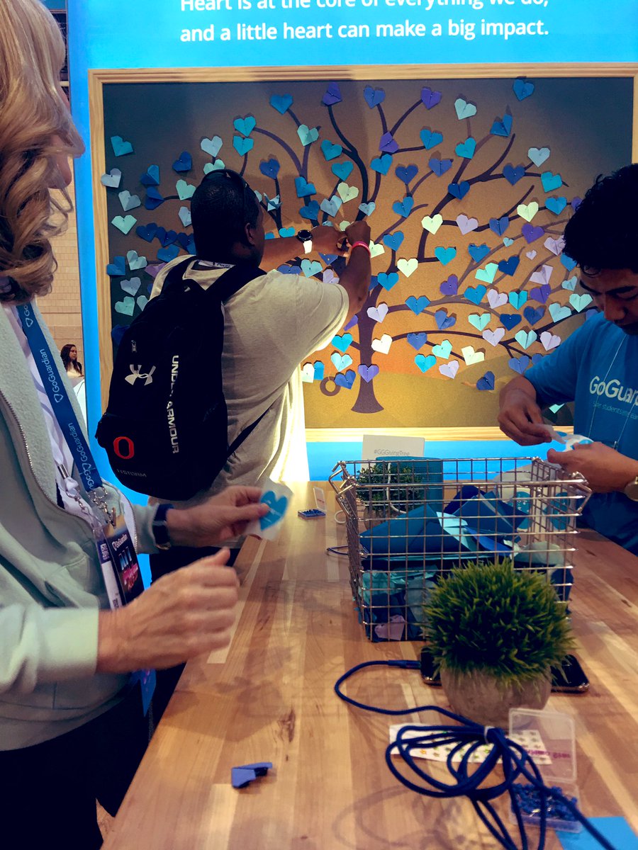 MsPhippste's tweet photo. Many small hearts can make a huge impact. Looking forward to using GoGuardian this upcoming school year!!!  @goguardian   #GGGivingTree https://t.co/VSW3TOu9Y6