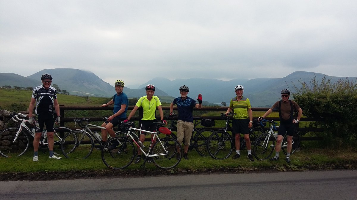 huwlewis2's tweet photo. 'The Old Grey Gristle Test' peleton pausing for oxygen on Monday's steamy #MellowVelo
#StBees
#NotJustLakes
@Smashie3
@lakeslandlord https://t.co/xPeVuNVMge