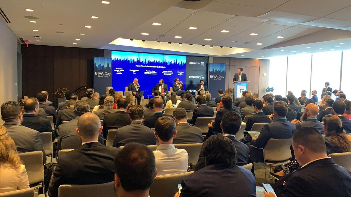 anitaferrero's tweet photo. #BIVADay Nueva York: acercando el mercado de valores mexicano a inversionistas internacionales.
@BIVAMX https://t.co/0ykZMenBGD