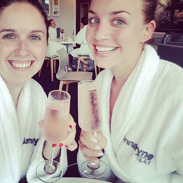 eloise_garrison's tweet photo. Spending Monday at the spa was such a treat, feeling rejuvenated! #selfcare #happymonday https://t.co/jDk7oZNIly https://t.co/z6NtiS7SW7
