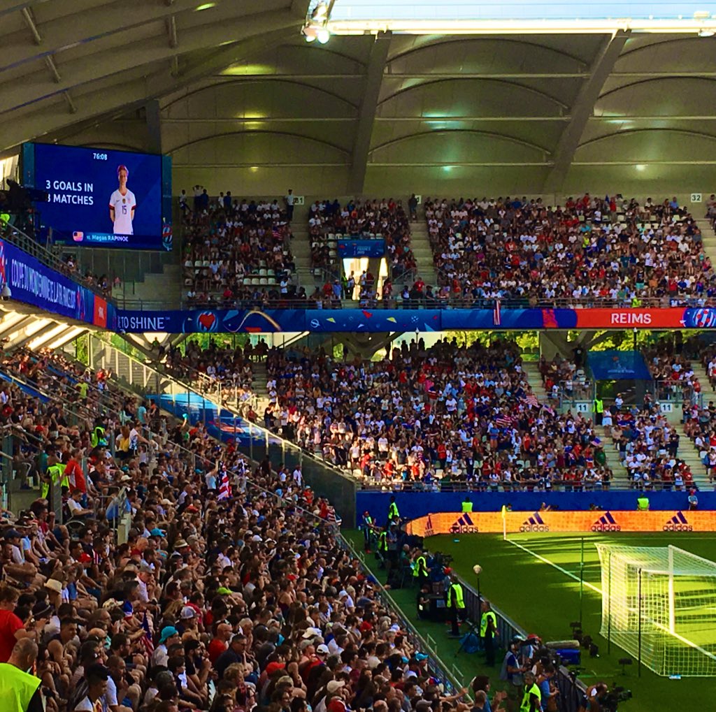 Justin_Britton's tweet photo. Feisty game, there must have been 19 Spanish fans out of the almost 20K that were there. Crystal Dunn was everywhere on the field, so good to see. #FIFAWWC #USASPA https://t.co/Y0XykzXPSj