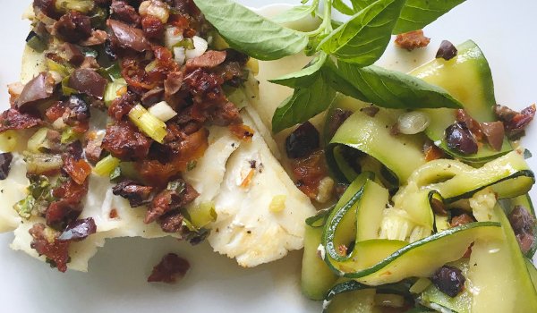 vitalchoice's tweet photo. This may be the BEST Alaskan Cod recipe weβve ever tasted! β Mediterranean Grill-Steamed Cod with Zucchini Ribbons: https://t.co/HBC39nN1nI #lowcarbrecipe #alaskancod #glutenfree #paleoish https://t.co/Czx2uKlXk7