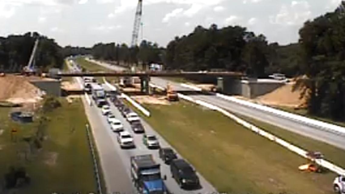 WLTX's tweet photo. TRAFFIC ALERT >> Accident closes I-26 West near Orangeburg, detour in place https://t.co/uSyzuonAk8 #sctrf #scnews #sctweets https://t.co/T2QnxL5LR1