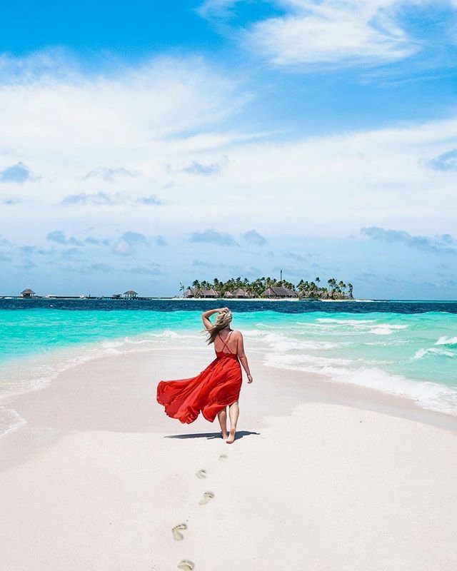 mybikiniflex's tweet photo. #Tropical #Paradise 🤣
#neverwannaleave #beachescape #wowpinas #infinitypools #dreamisland #ileauxcerfs #goodtimesandtanlines https://t.co/QNJqS2ERGp