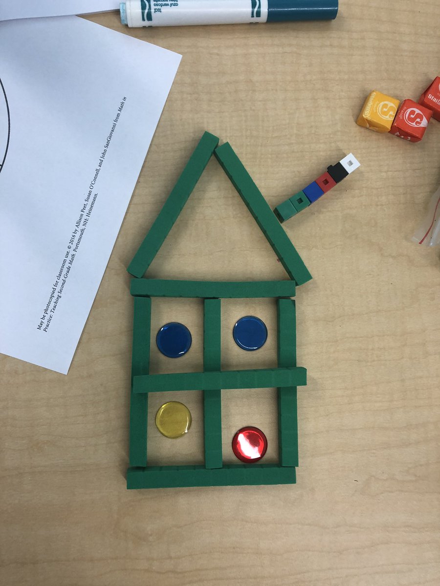 teedjvt's tweet image. Fun with base ten blocks! Comparing quantities through pictures @SueOConnellMath #mathinpractice #ITeachMath