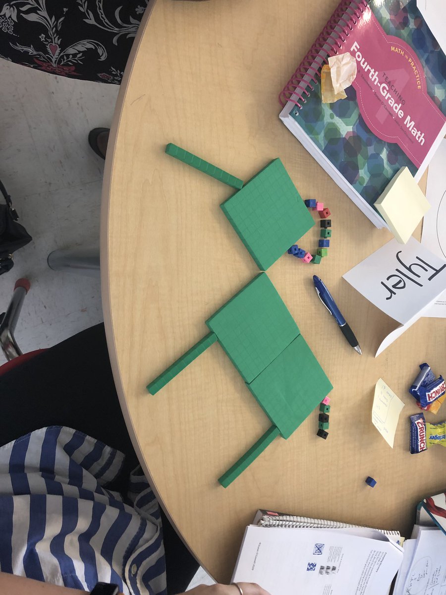 teedjvt's tweet image. Fun with base ten blocks! Comparing quantities through pictures @SueOConnellMath #mathinpractice #ITeachMath