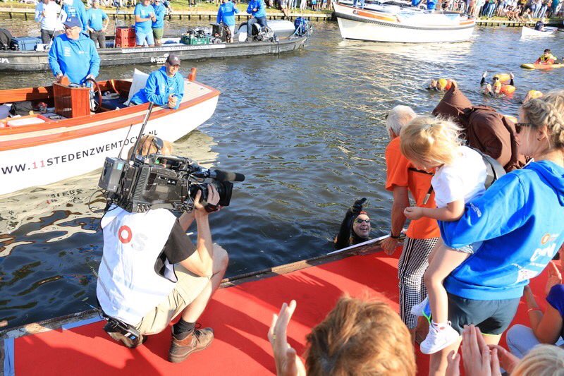 taekewouda's tweet photo. Stichting Pareltsjebrij zal € 1111,11 overmaken naar de @mvdwfoundation 
Per verkochte consumptie ging
€ 0,11 naar het goede doel! Iedereen bedankt voor het FANTASTISCHE en historische 11  Stedenzwemfeest in @Workum2 @vanharteworkum @WorkumNL BEDANKT !!! #Workum #Friesland https://t.co/1DZvixBVdY