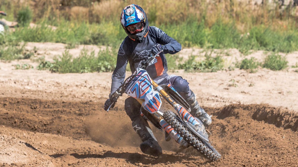 catarina93_73's tweet photo. Ride it like you stole it, cowboy ✊️
#Mx fun @ #LaClua yesterday
@alexmarquez73 #AM73
Thank you @FotoJoel_Molina 📸 https://t.co/NSv4mlvFjN