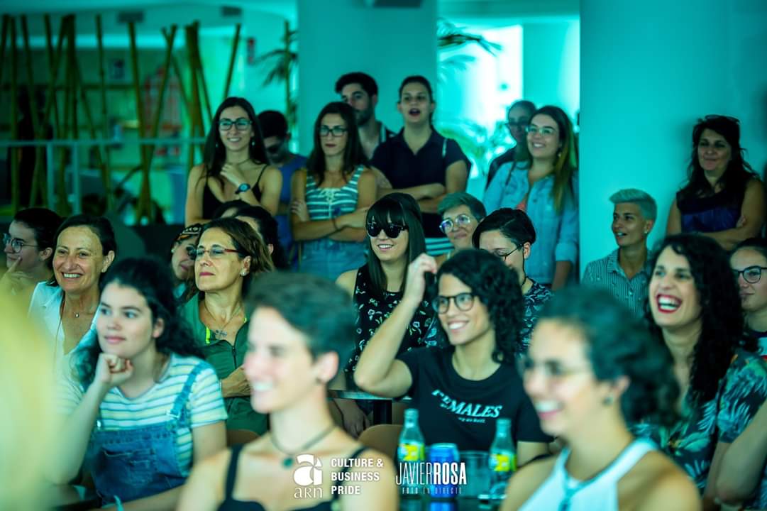 culturebpride's tweet photo. Es un auténtico lujo compartir #ARNculturepride con personas con tantas ganas de aprender, conocer otras realidades, luchar, reivindicar y también celebrar y disfrutar 🏳‍🌈✊
Gracias a todas las personas que nos han acompañado🔝 Gracias por hacer posible #anotherwayofpride 💖 https://t.co/pVFJMJtSH6